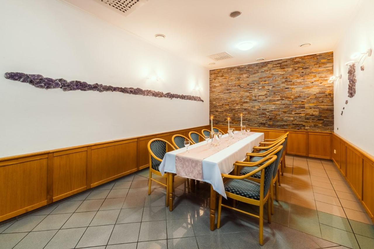 Hotel Velka Klajdovka Brno Extérieur photo